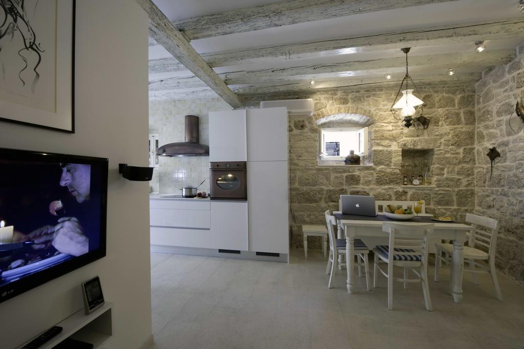 Apartment Whooart Komiža Eksteriør billede